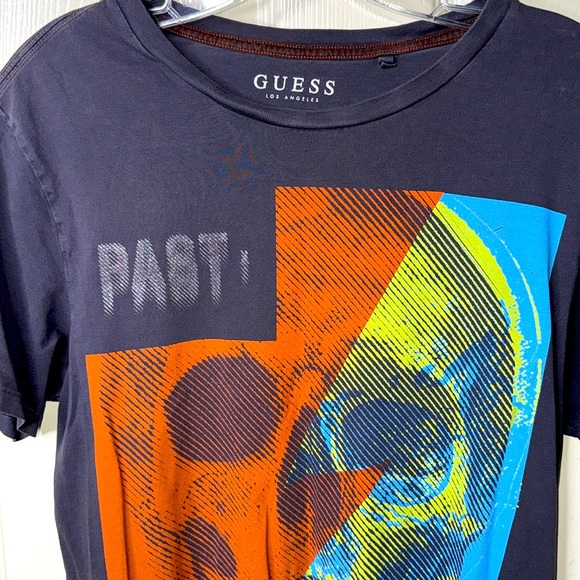 Guess Tee - Picture 2 of 2
